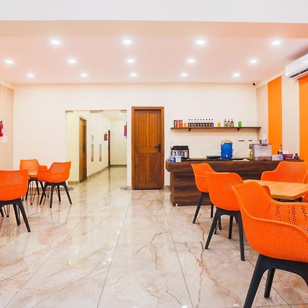 ホテル Super Townhouse Vikaspuri デリー エクステリア 写真