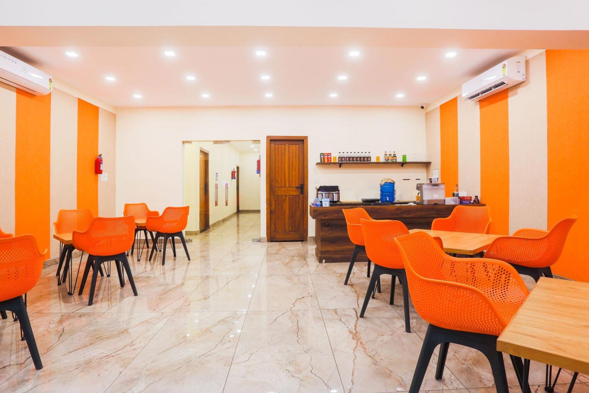 ホテル Super Townhouse Vikaspuri デリー エクステリア 写真