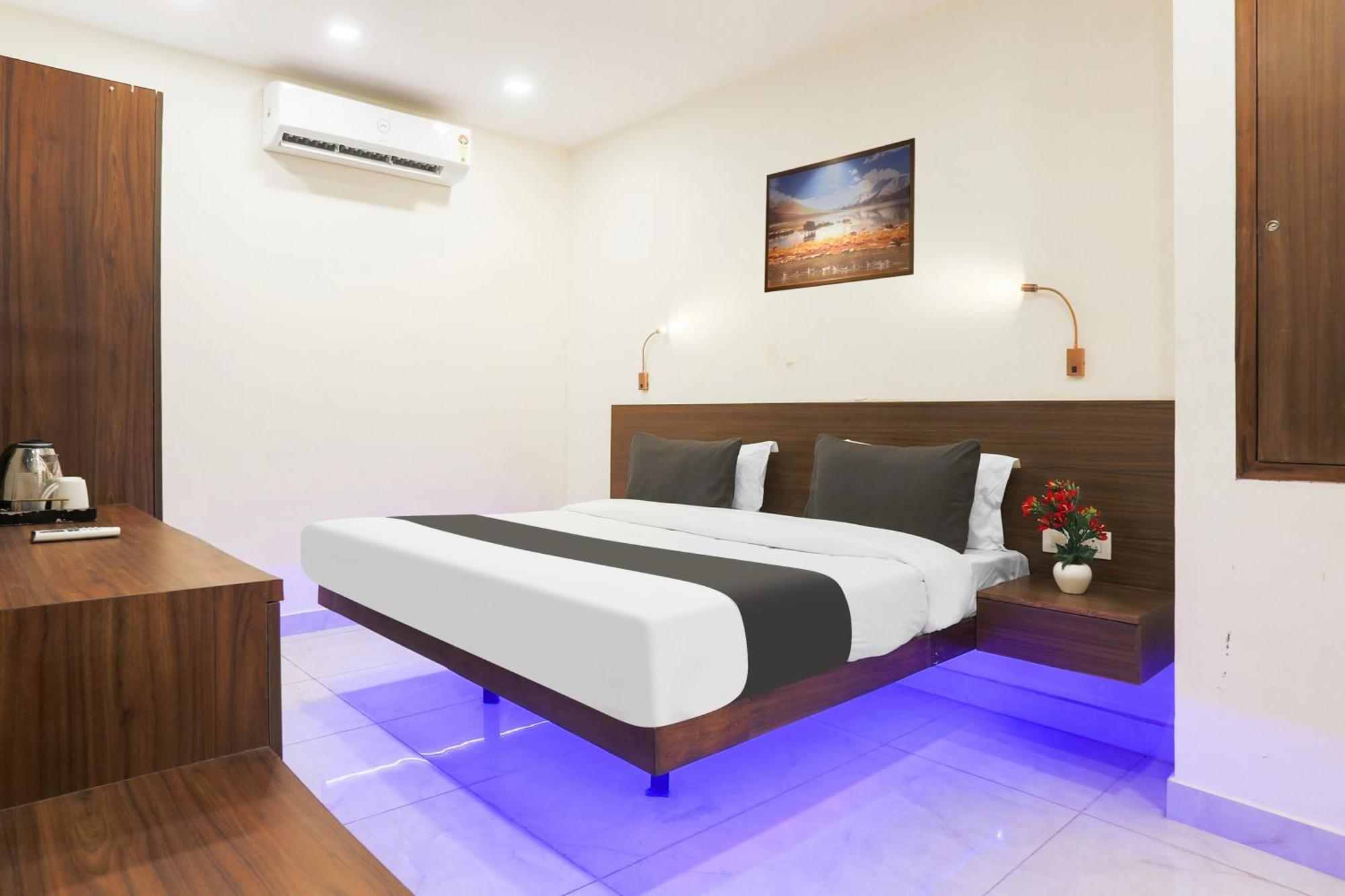 ホテル Super Townhouse Vikaspuri デリー エクステリア 写真