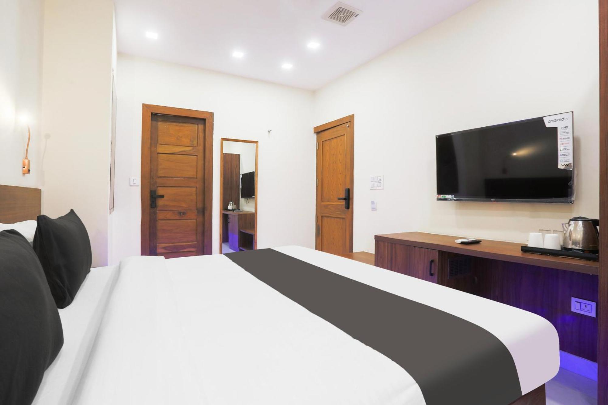 ホテル Super Townhouse Vikaspuri デリー エクステリア 写真