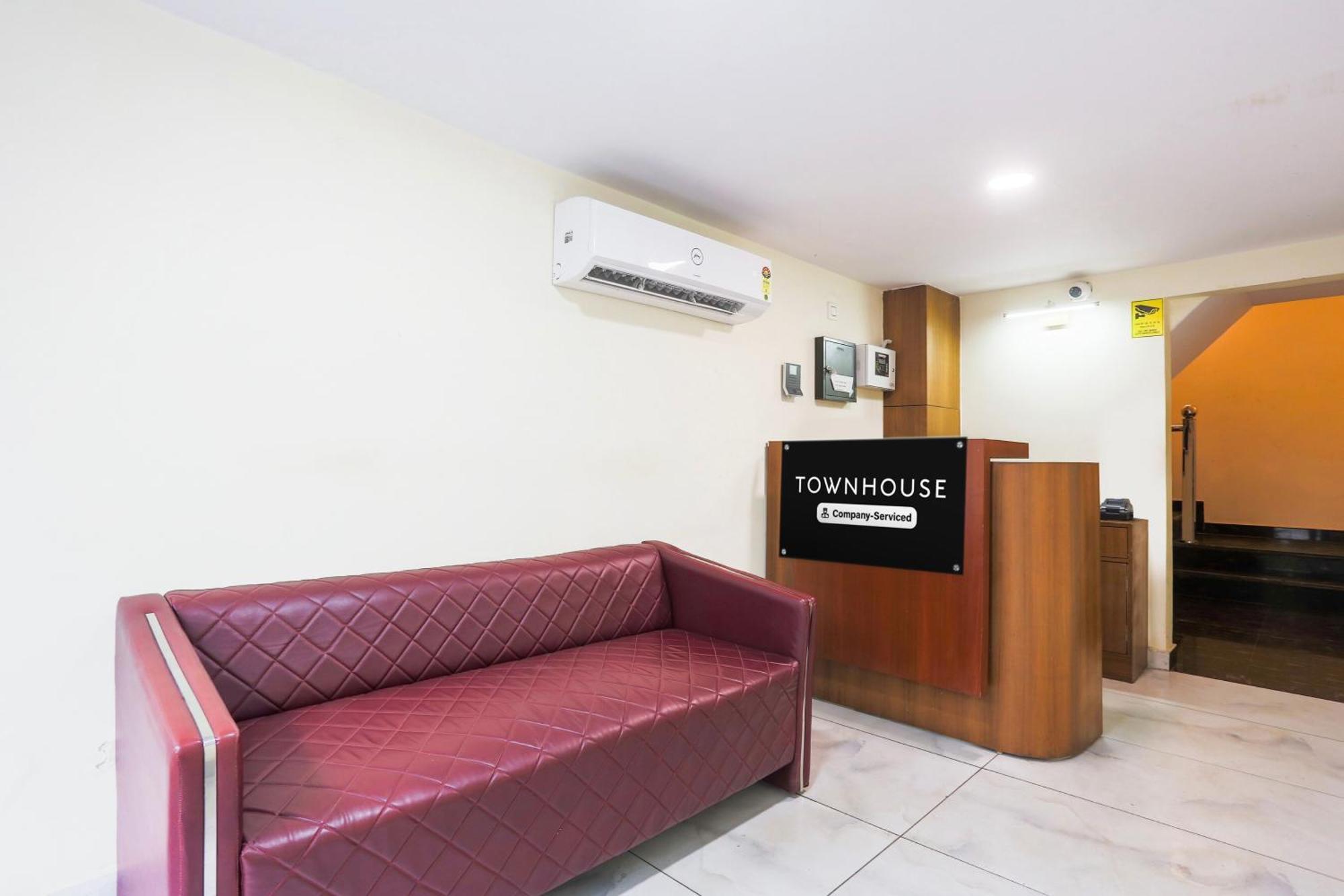 ホテル Super Townhouse Vikaspuri デリー エクステリア 写真