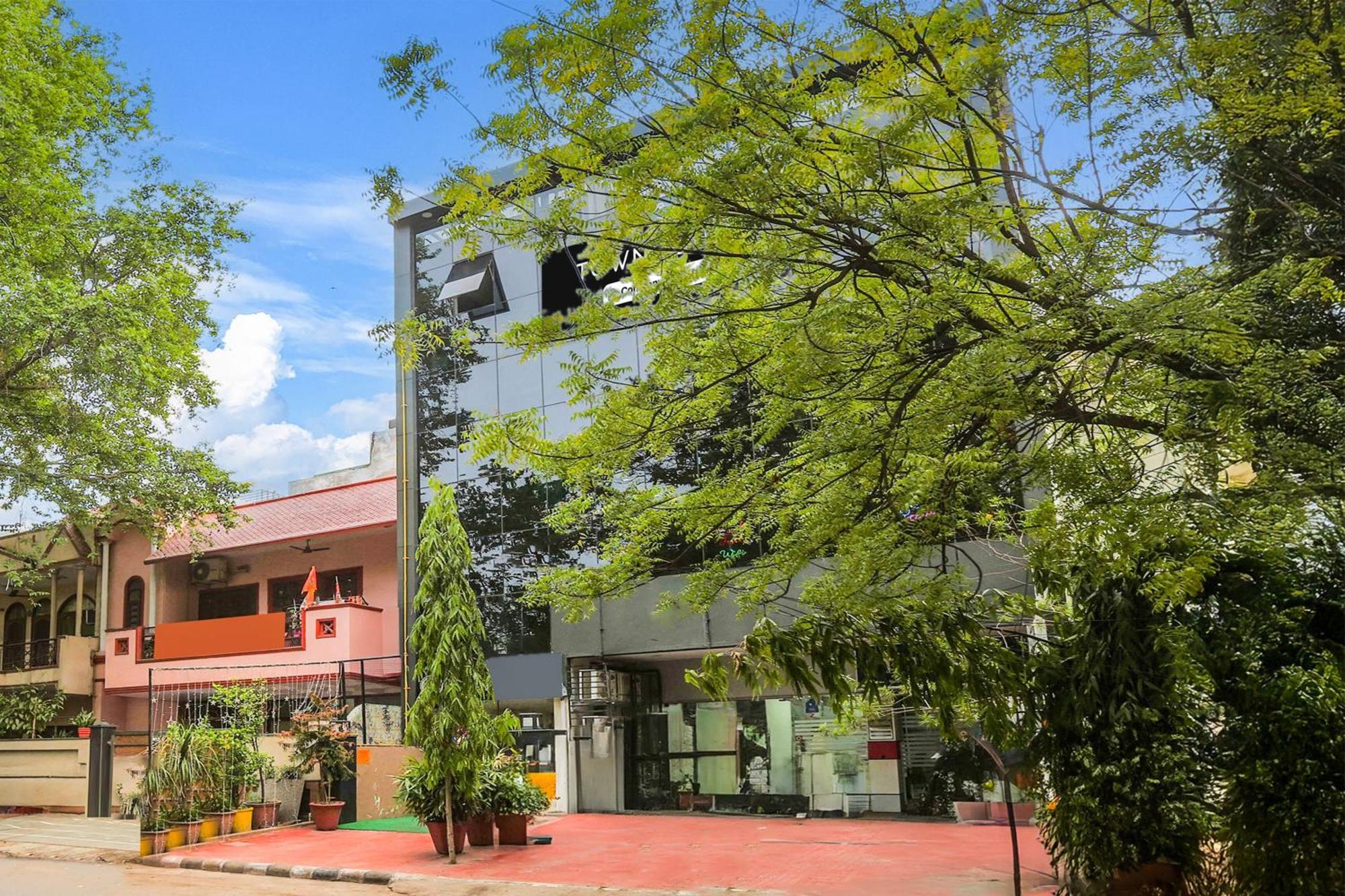 ホテル Super Townhouse Vikaspuri デリー エクステリア 写真